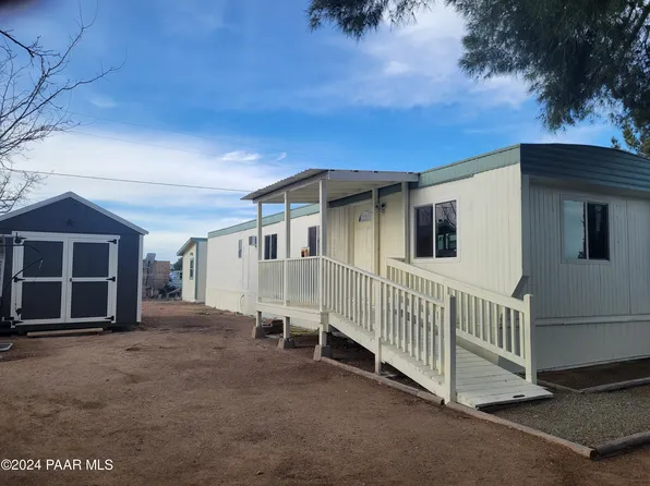 20768 E Deer Valley Ln, Mayer, AZ 86333