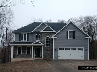 316 Summit Woods Rd #L128, Moscow, PA 18444