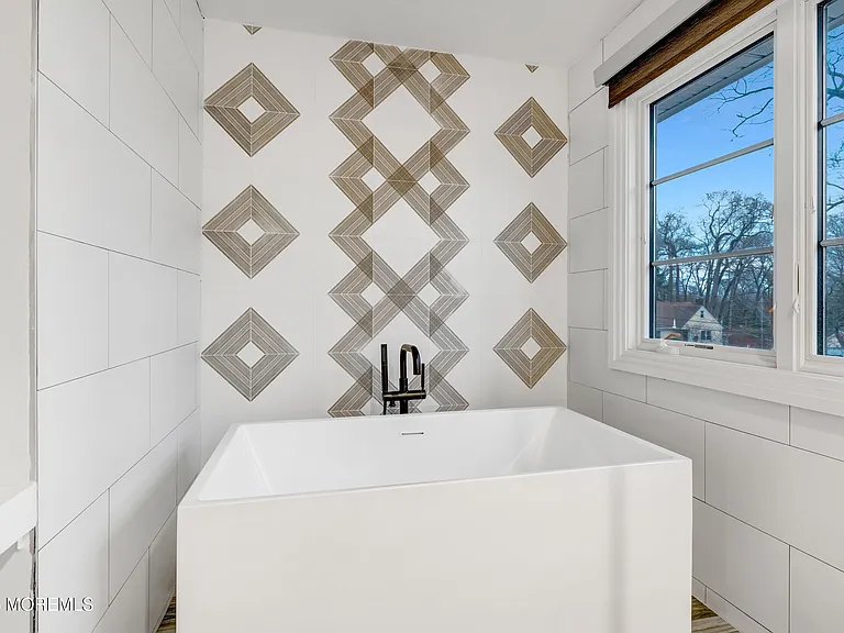 450 Wells Ave — Photo 29