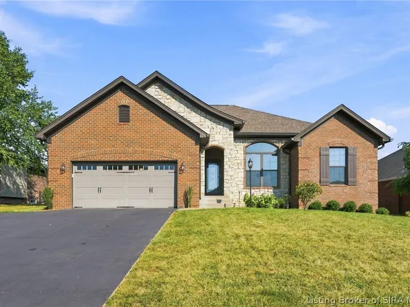 3116 BLUE SKY LOOP, Jeffersonville, IN 47130