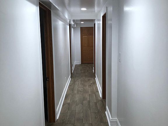 5th image of 3141 N Davlin Ct #Basement