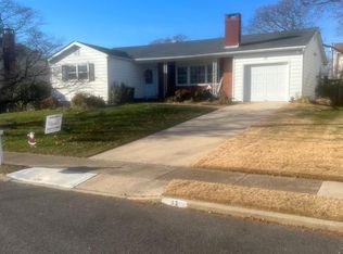 13 Sedgwick Rd, Hamilton, NJ 08690