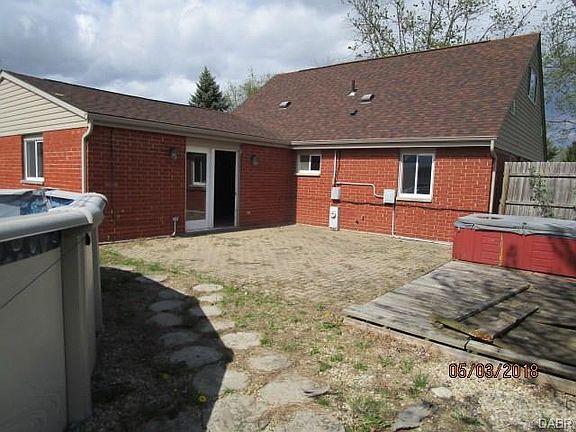 4th image of 680 Georgia Dr