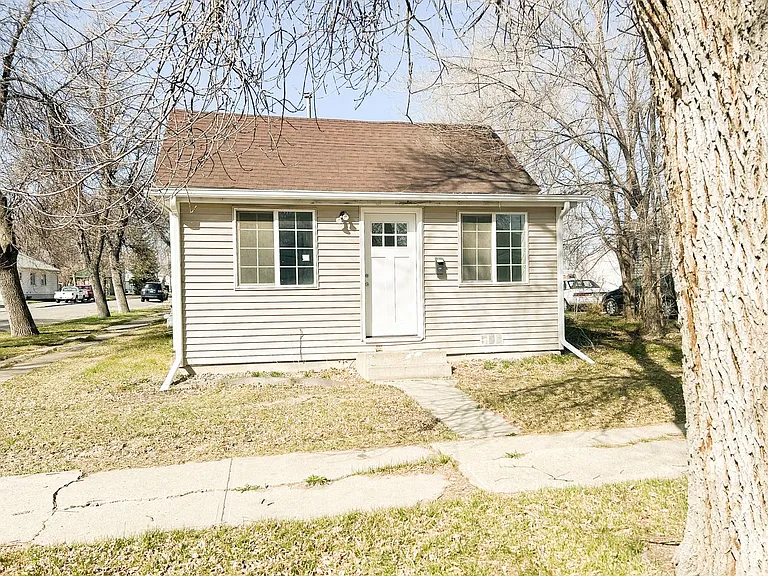 112 Durland Ave — Photo 2