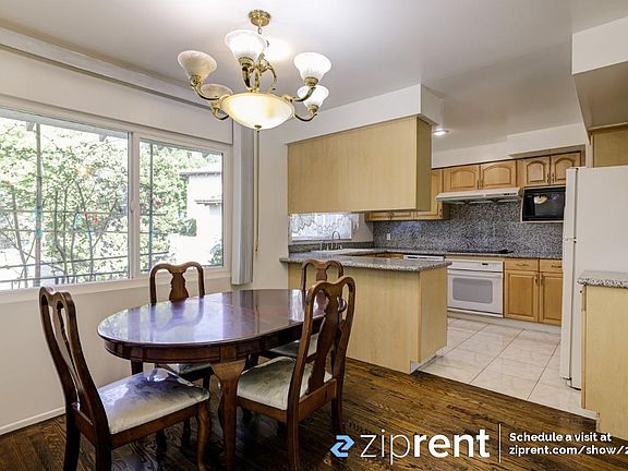 5th image of 732 Cereza Dr
