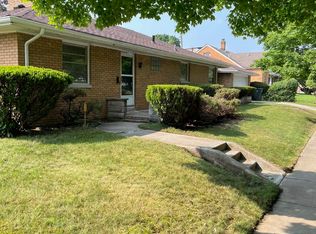 1045 Eclipse Pl, South Bend, IN