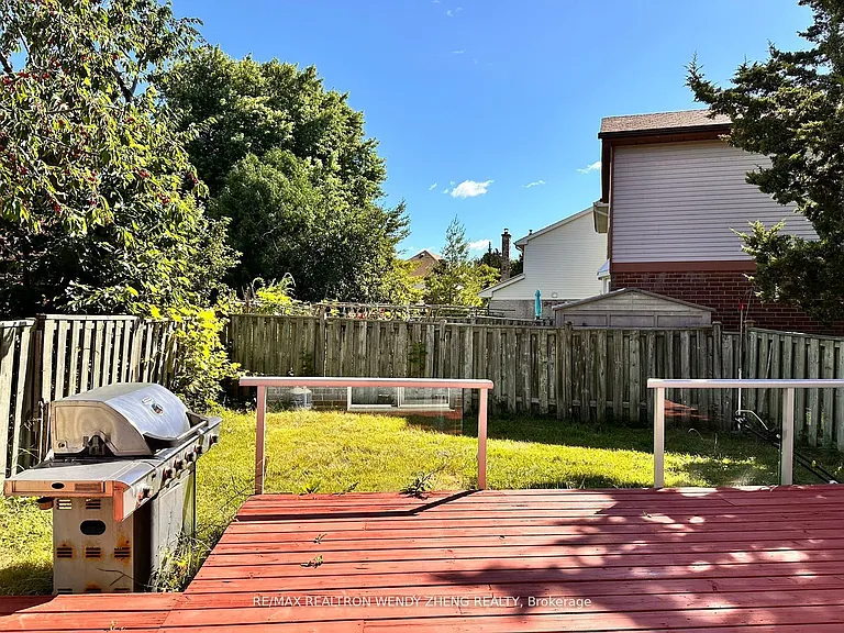 400 Huntsmill Blvd — Photo 16