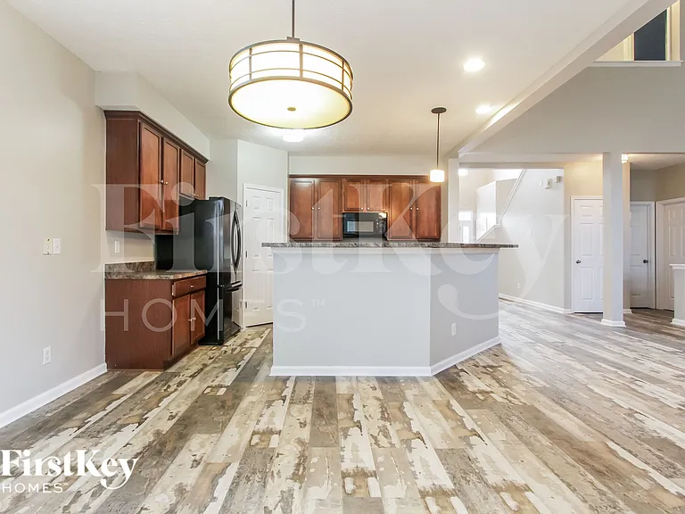 1526 Old Thicket Ct — Photo 5