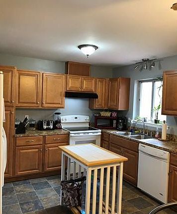 5th image of 210 Belray Dr