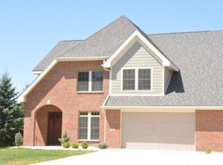 1813 Traders Point Ln SW, Rochester, MN 55902