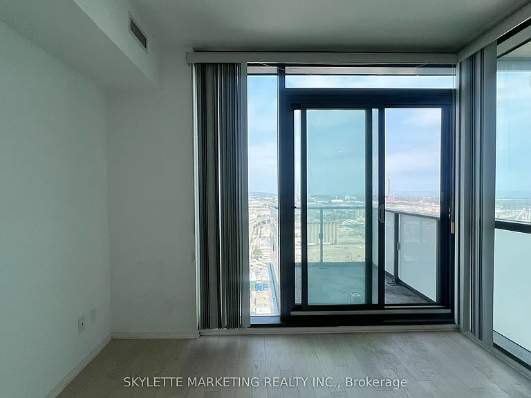 16 Bonnycastle St #2807 — Photo 12