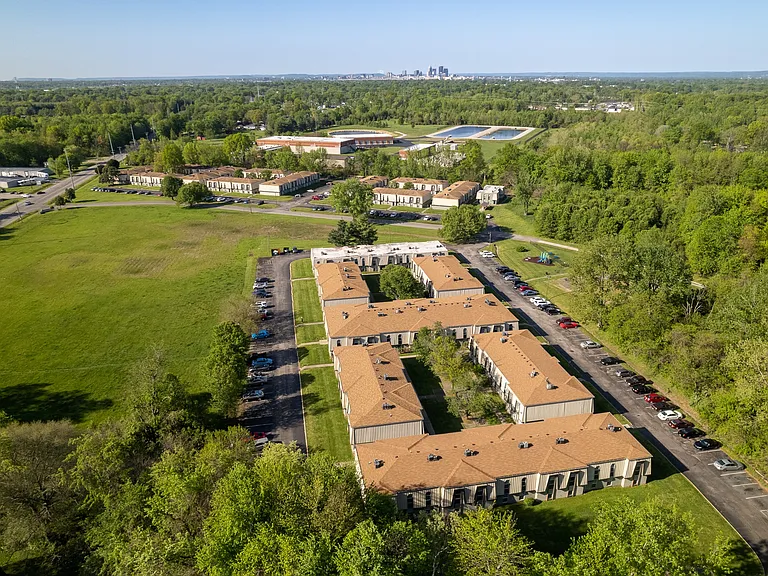 Bridgepointe Crossing — Photo 18