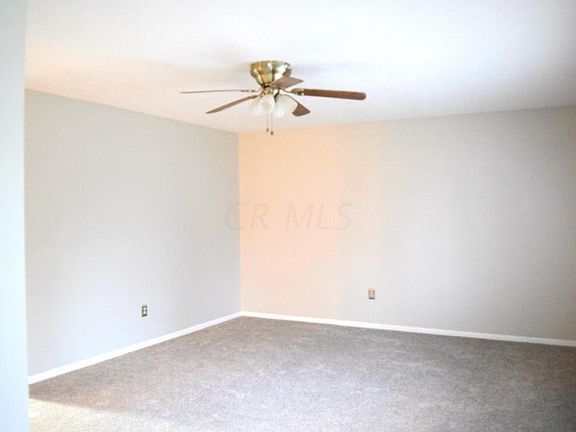 3rd image of 290 Penny Ln