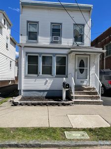 86 Pershing Ave, Carteret, NJ, 07008