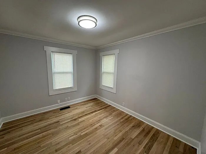 1511 Humes Ave NE — Photo 20