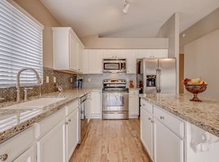 822 E Potter Dr, Phoenix, AZ 85024