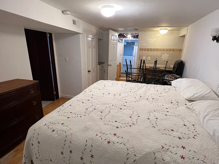 17 Holman St #1 — Photo 22