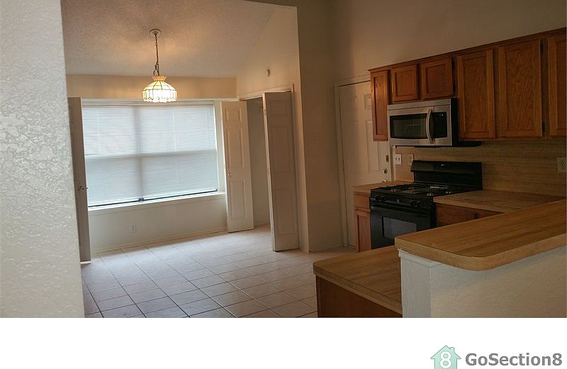2nd image of 1822 Grayson Ave