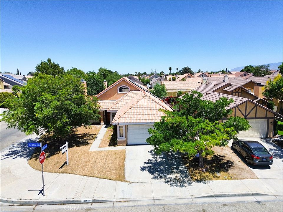 1st image of 36848 Hillcrest Dr