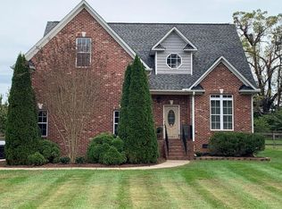 2304 Bonnie Ln, Summerfield, NC 27358