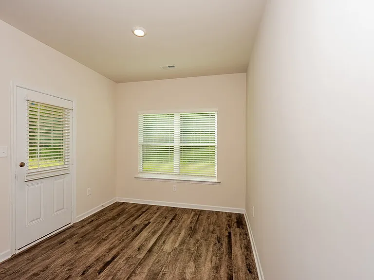 4537 Morgan Dr — Photo 8
