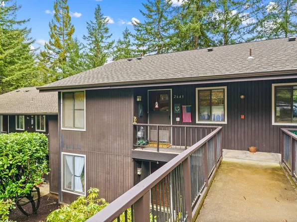 2643 Woodstone Pl, Eugene, OR 97405