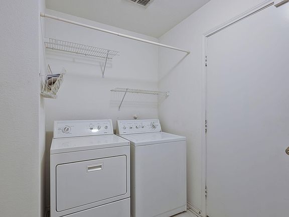 5th image of 201 Hampstead Dr