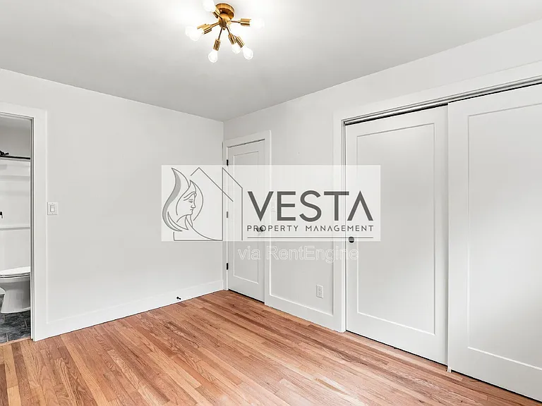 149 Oakdale Rd — Photo 18