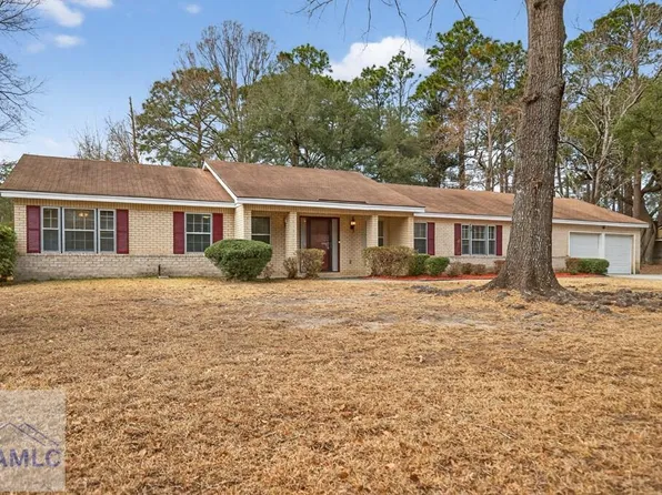 304 Kuwe Trl, Hinesville, GA 31313