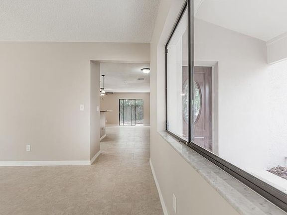 5th image of 11204 Orange Grove Dr