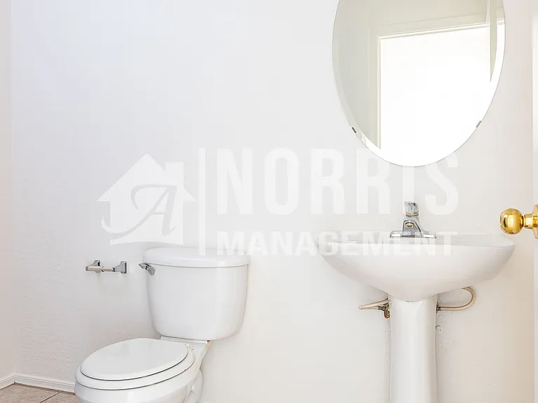 1632 E Cardinal Dr — Photo 13