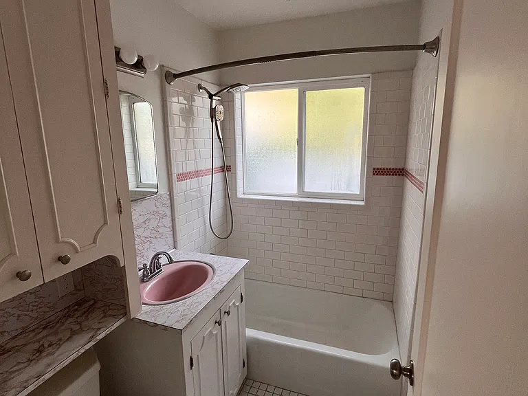 Upstairs bathroom