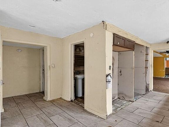 5th image of 2765 NW 60th Street