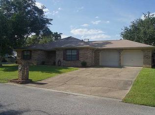 109 Oak Shores Dr, Niceville, FL 32578