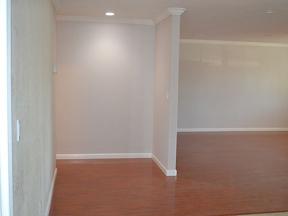 4th image of 466 Loumena Ln
