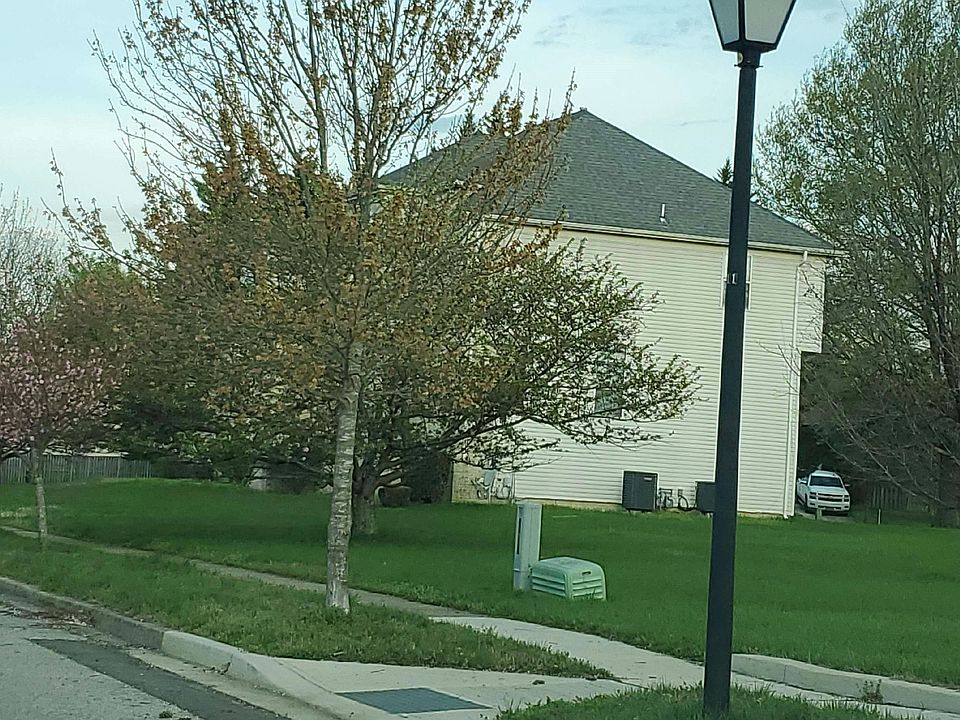 1st image of 420 Esmond Pl