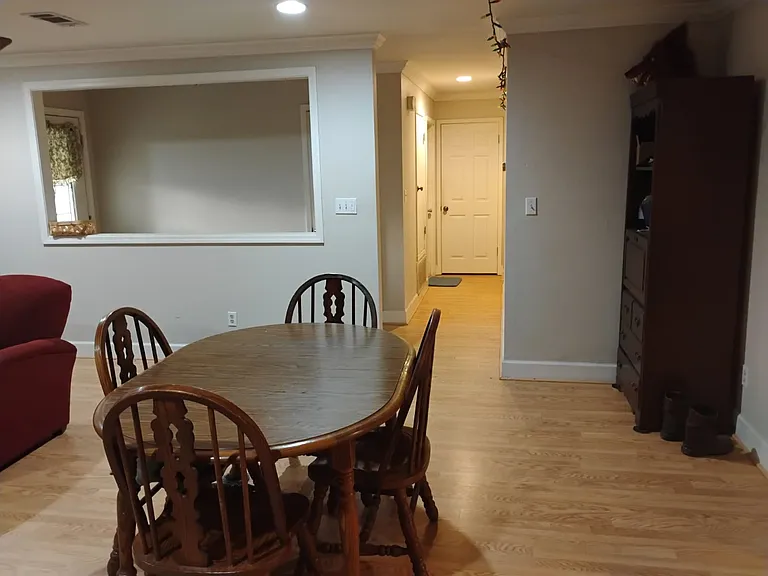 Charter Oaks Dr — Photo 4