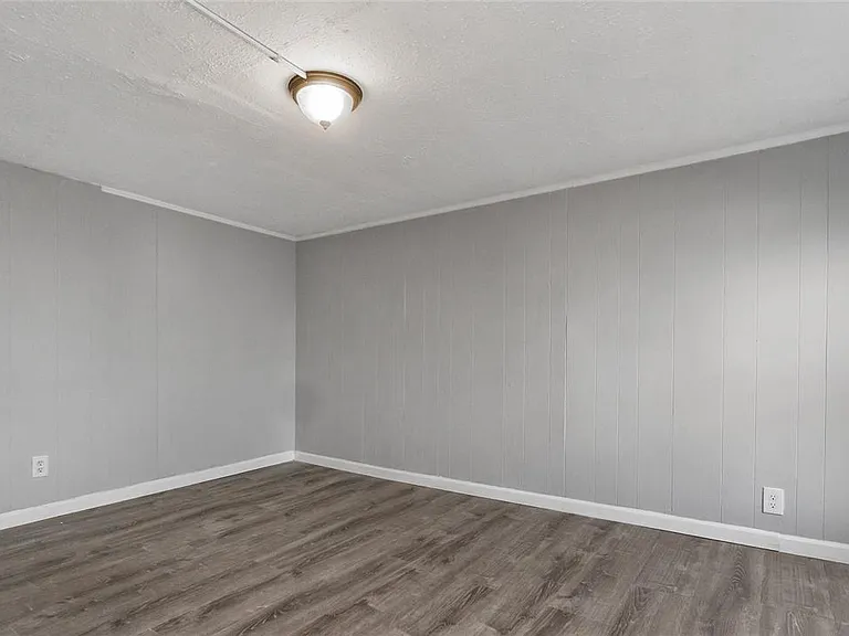 423 N Bellevue St — Photo 21