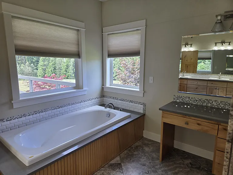 25154 Paradise Dr — Photo 19