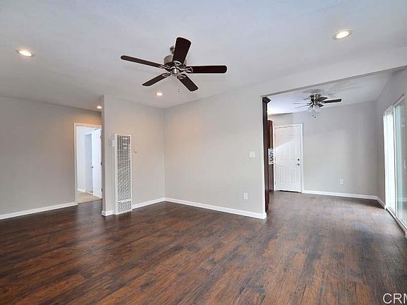 5th image of 1610 Dahlia Ave