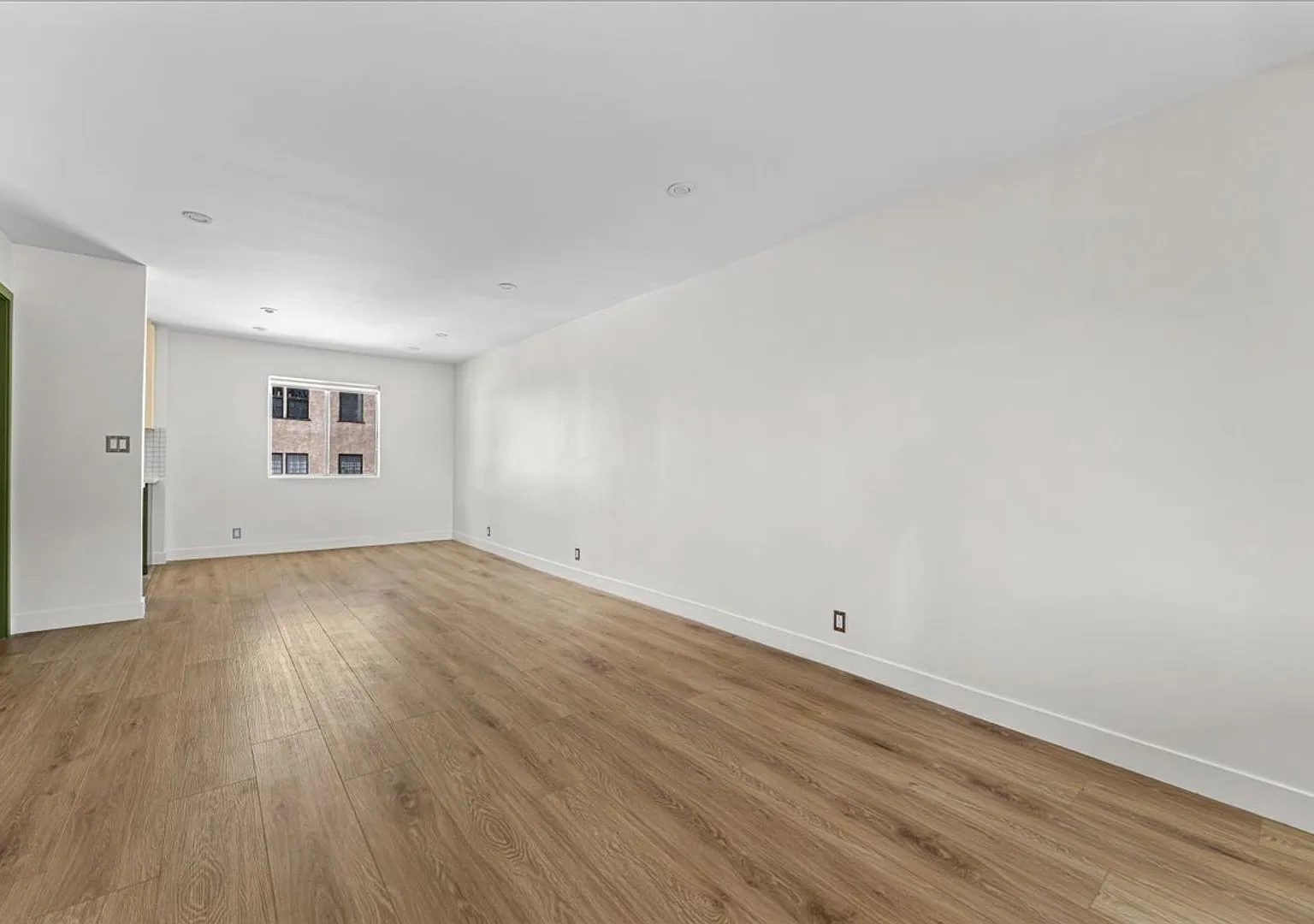 6615 Franklin Ave. — Photo 2