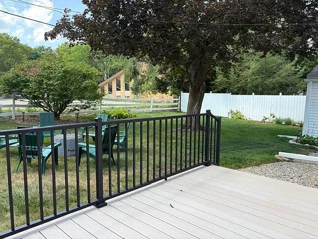 715 Linda Vista St — Photo 25