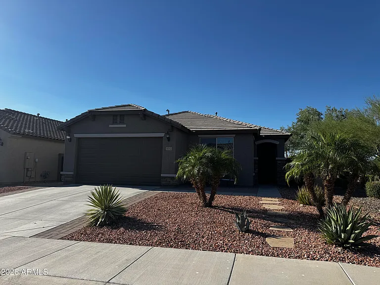9512 W Fallen Leaf Ln — Photo 1