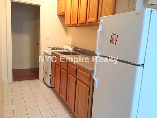 Rented by NYC Empire Realty Inc | media 38