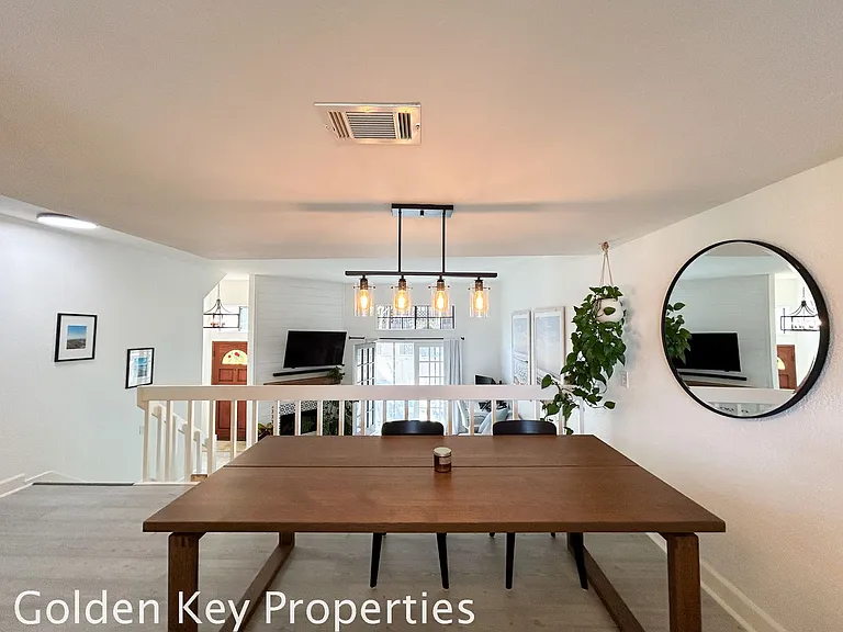 2372 Altisma Way #B — Photo 12