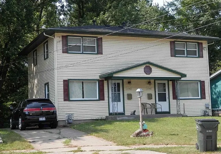 1745 Pleasant Ct #1 — Photo 11