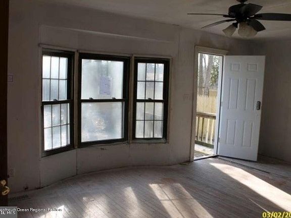 2nd image of 127 Garden Ave