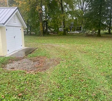 4th image of 6413 Terry Rd