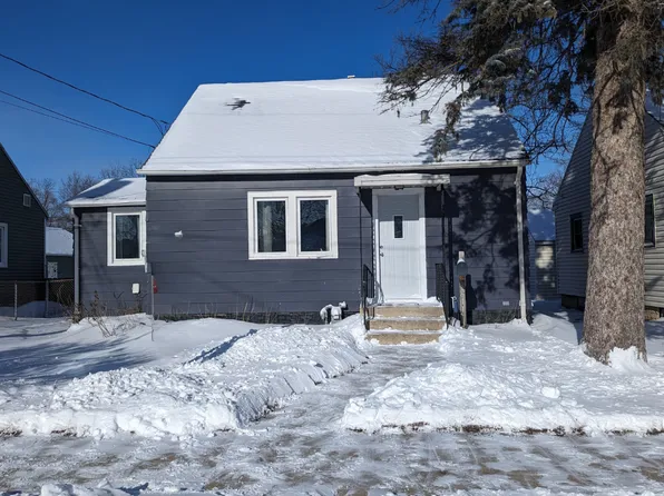 1611 3rd St NE, Rochester, MN 55906