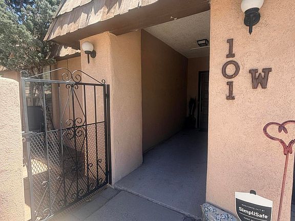 2nd image of 101 W 30th St